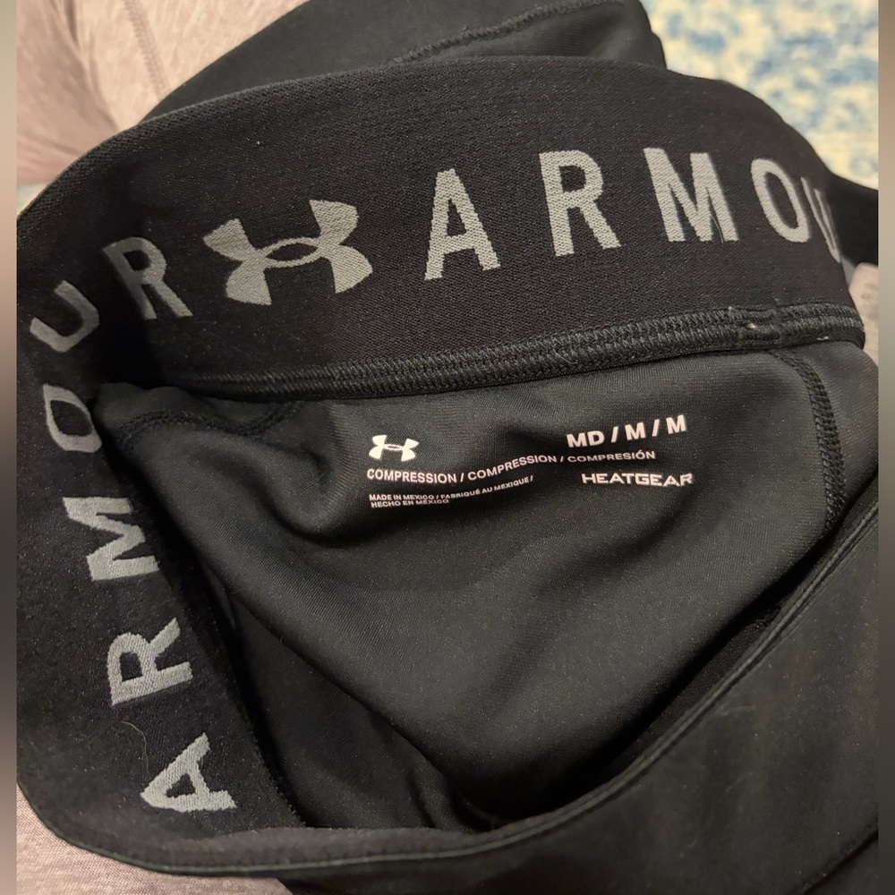 Under Armor Compression Short - Picture 3 of 4